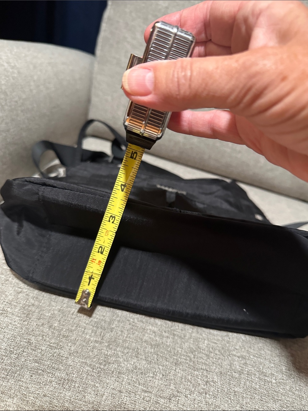 Baggallini Black Nylon Crossbody Messenger Bag - Picture 6 of 6
